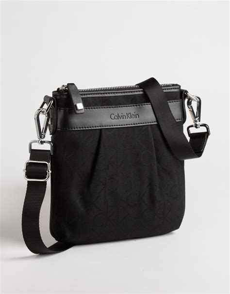 calvin klein rucksack damen schwarz|calvin klein cross body bags.